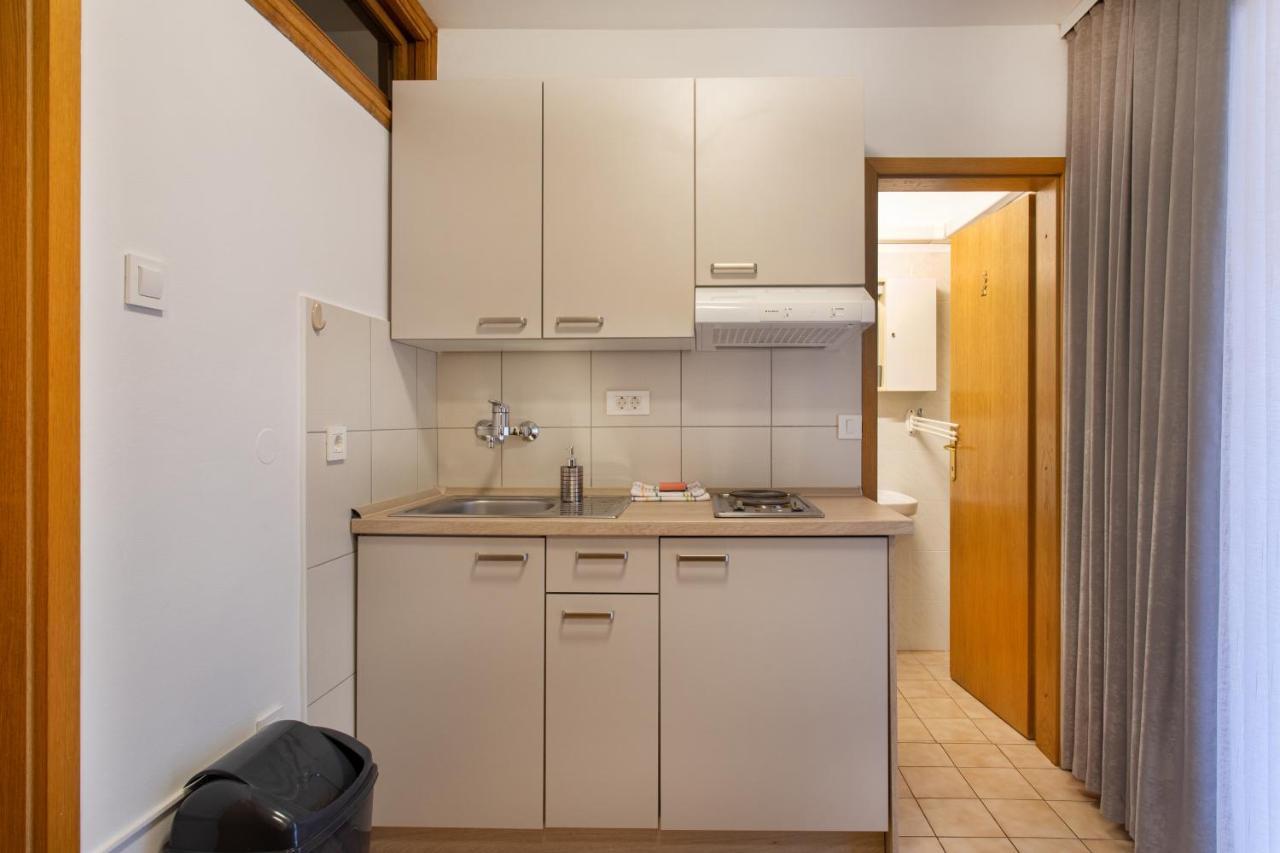 Apartmaji Pri Perotu Izola Exterior photo